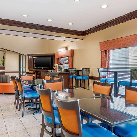 Comfort Inn & Suites Цинциннати Экстерьер фото