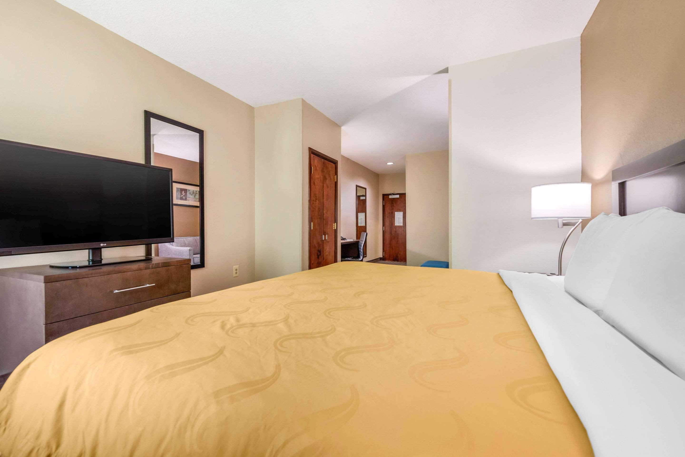 Comfort Inn & Suites Цинциннати Экстерьер фото