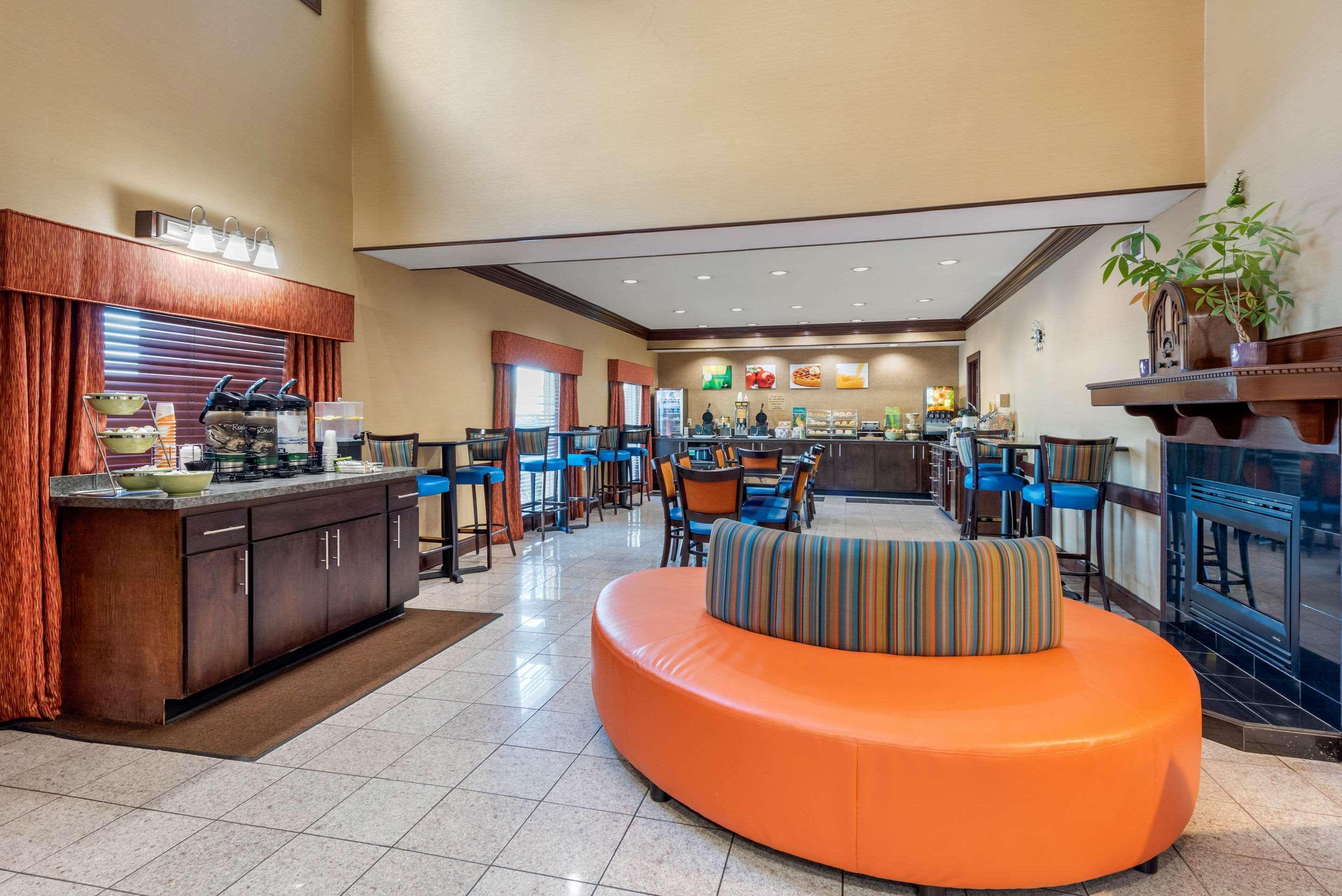 Comfort Inn & Suites Цинциннати Экстерьер фото