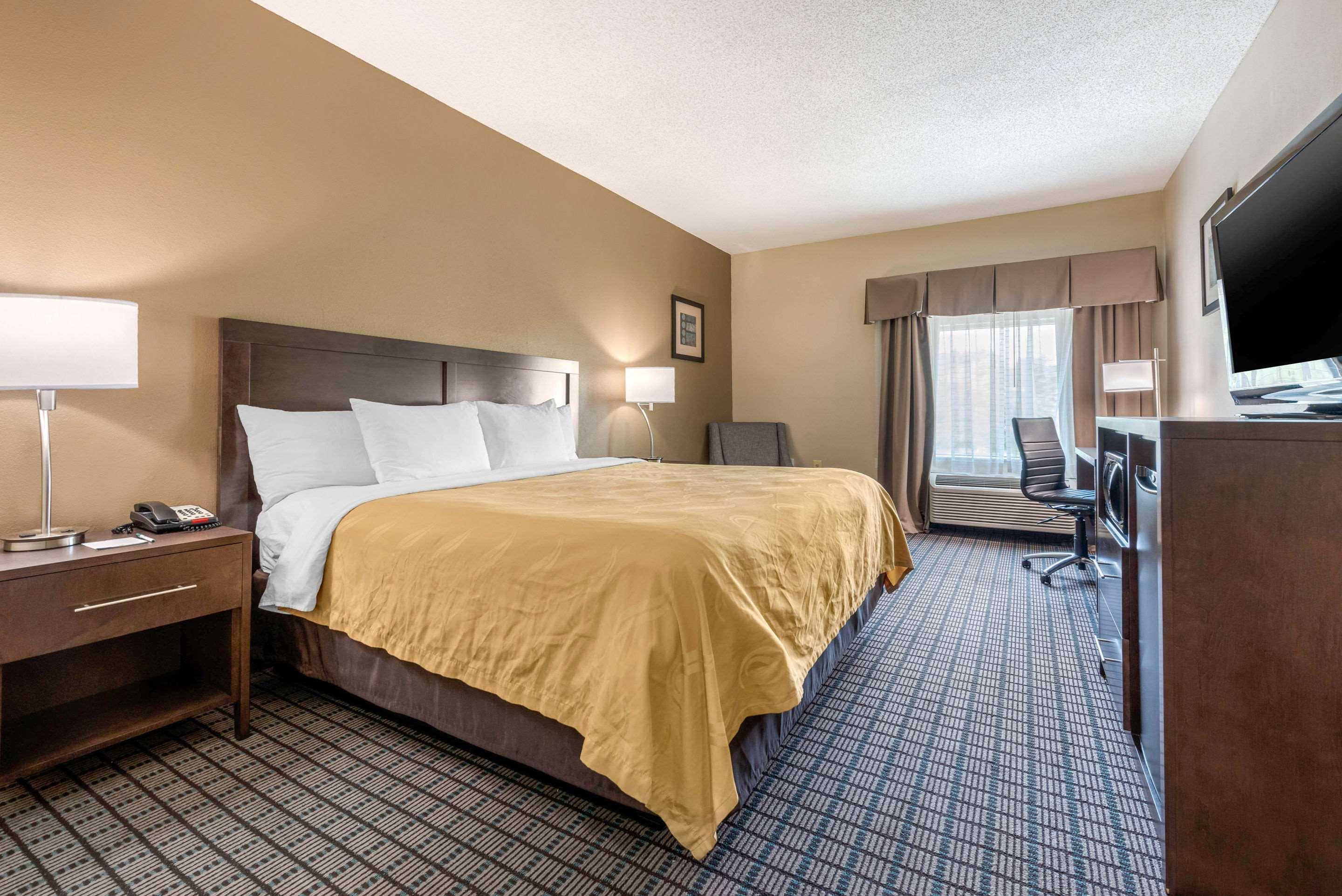Comfort Inn & Suites Цинциннати Экстерьер фото