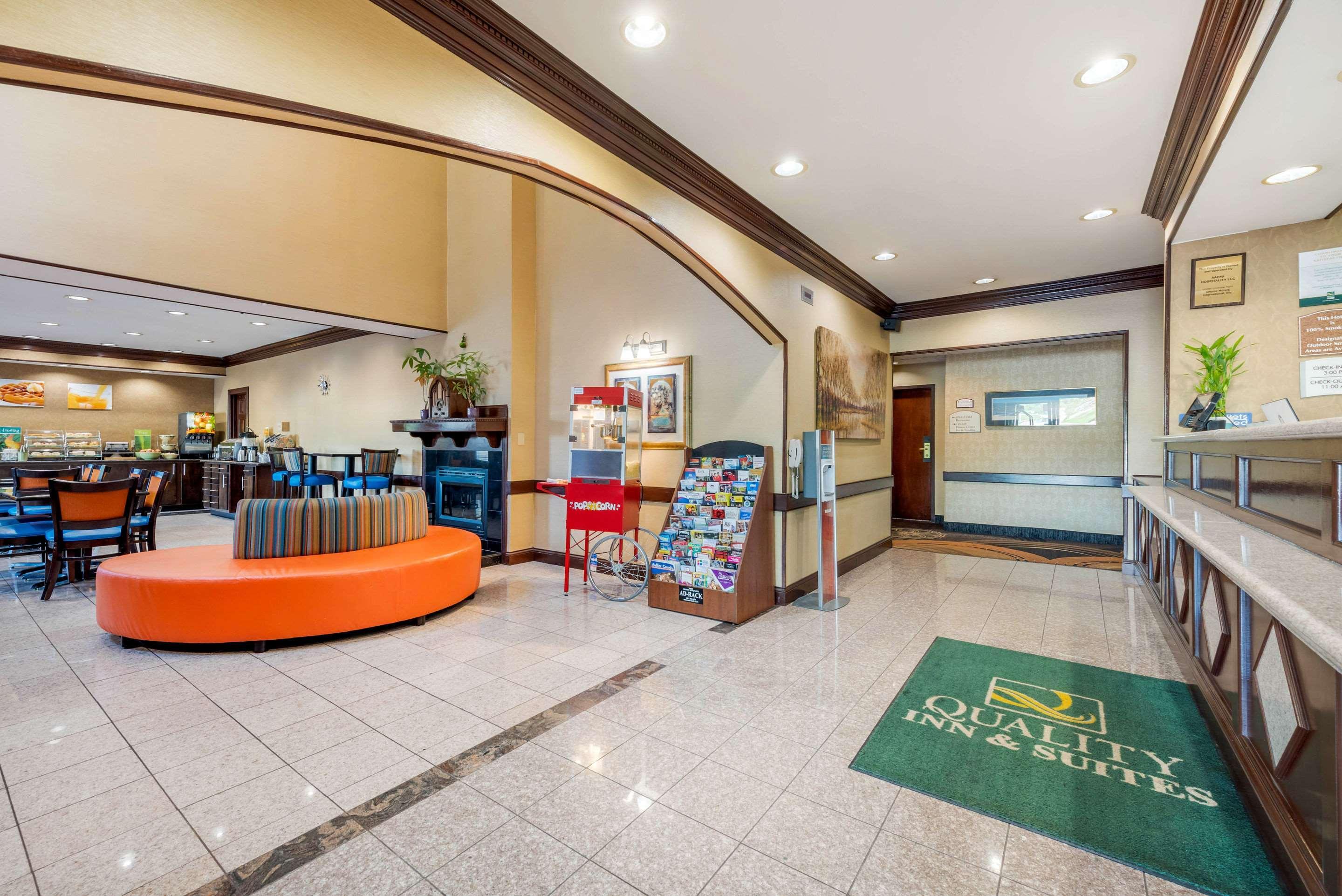 Comfort Inn & Suites Цинциннати Экстерьер фото