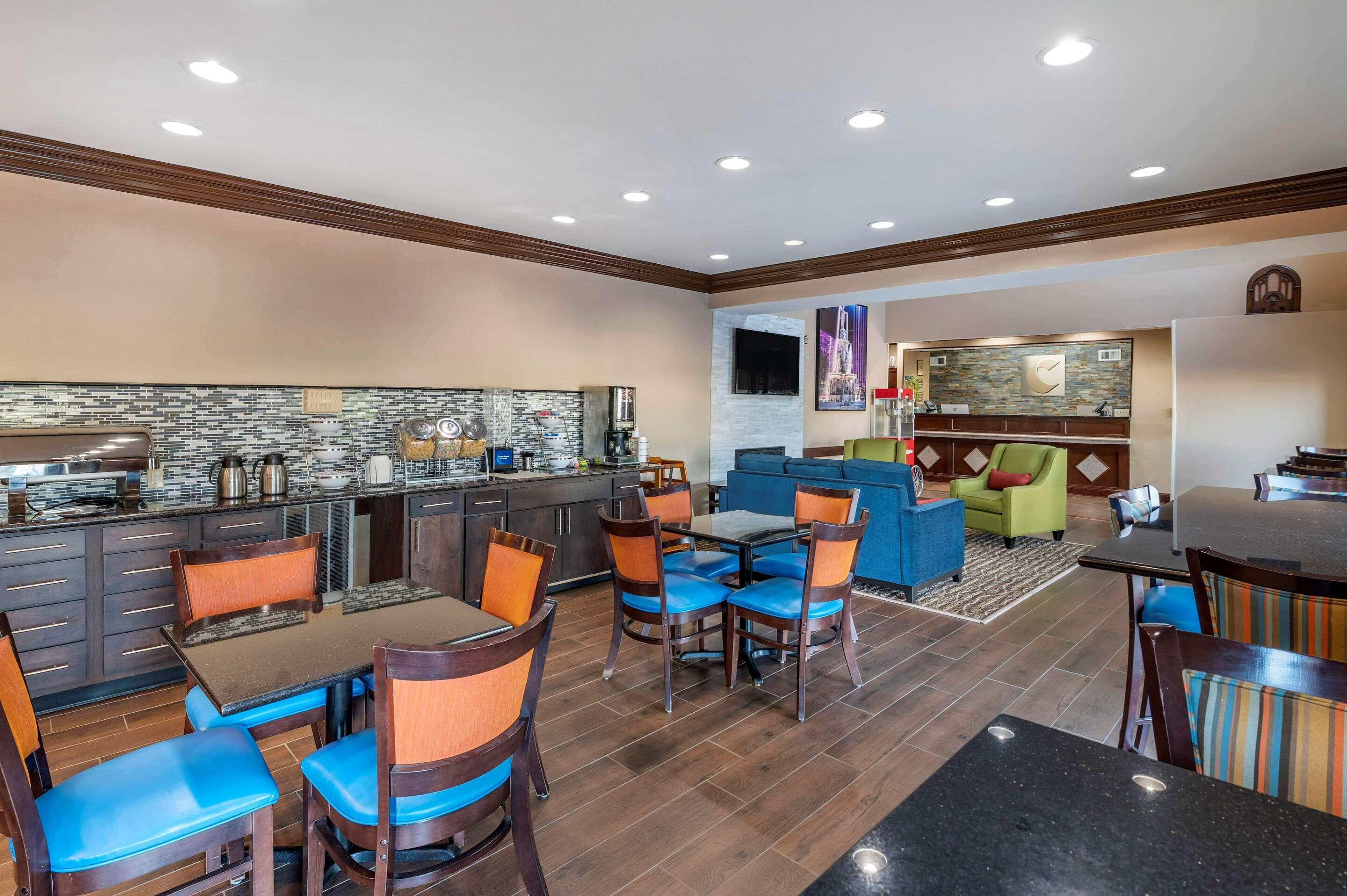 Comfort Inn & Suites Цинциннати Экстерьер фото