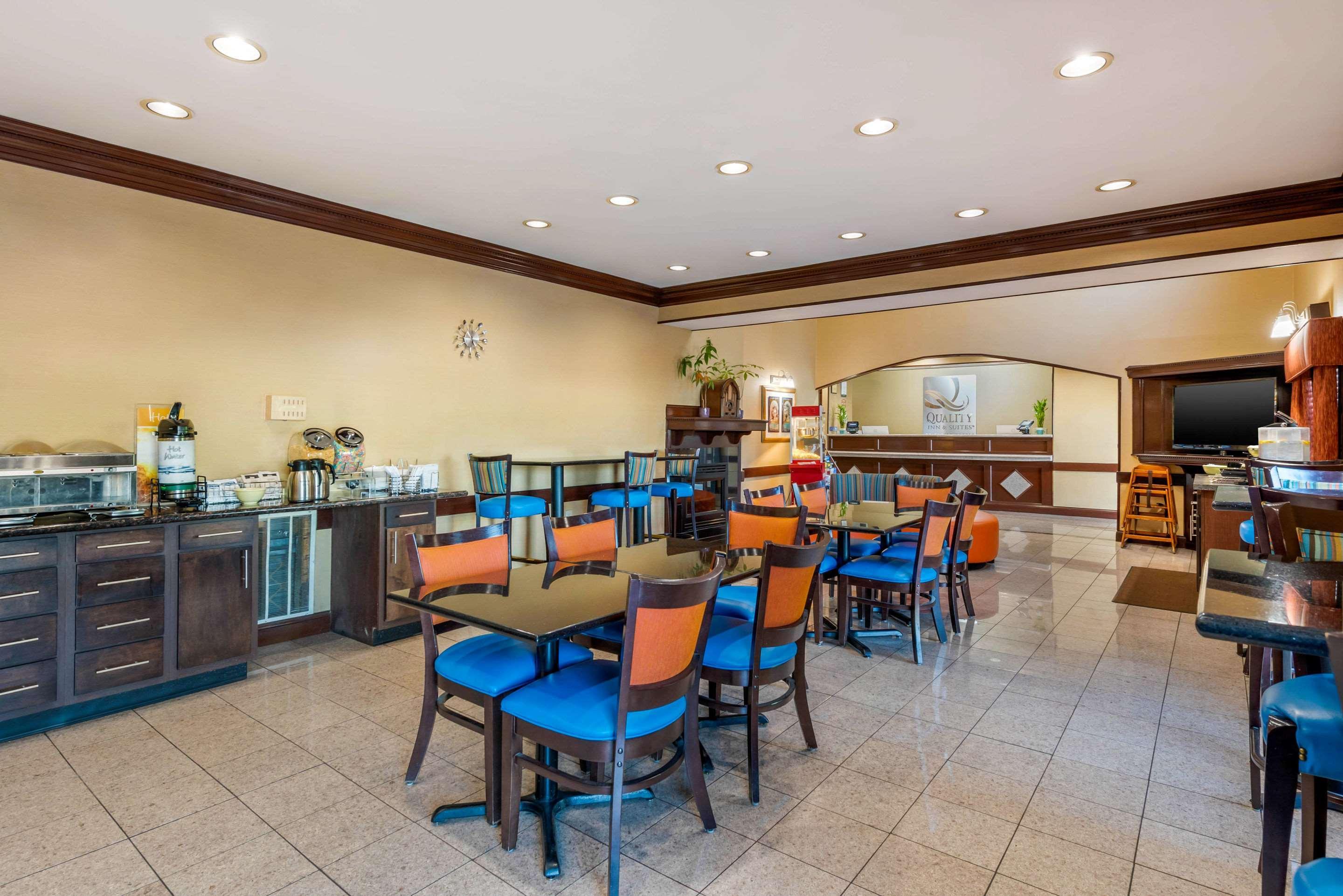 Comfort Inn & Suites Цинциннати Экстерьер фото